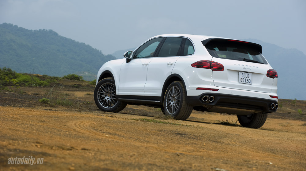 Porsche Cayenne vs. BMW X5 Cuộc chiến của người Đức